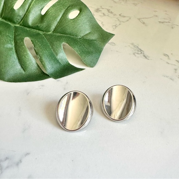 Jewelry - 2/$30🌵 Silver Disc Earrings Oval Concave Hollow Back Stud Jewelry Gift NEW